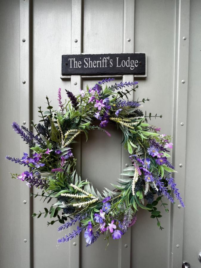 The Sheriffs Lodge Dingwall Bagian luar foto