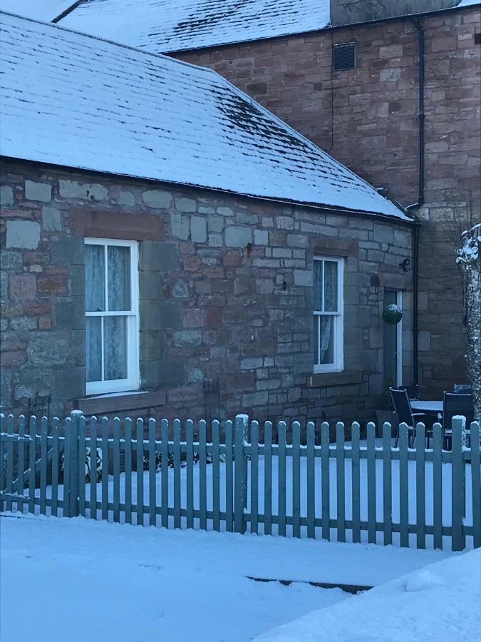 The Sheriffs Lodge Dingwall Bagian luar foto